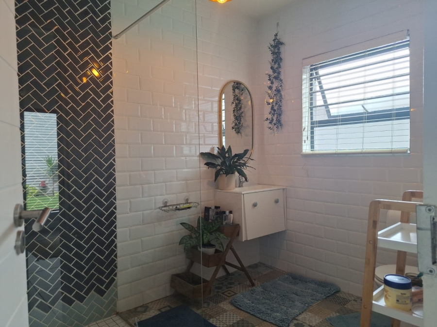 To Let 2 Bedroom Property for Rent in Morningside Gauteng