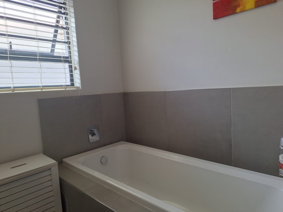To Let 2 Bedroom Property for Rent in Morningside Gauteng