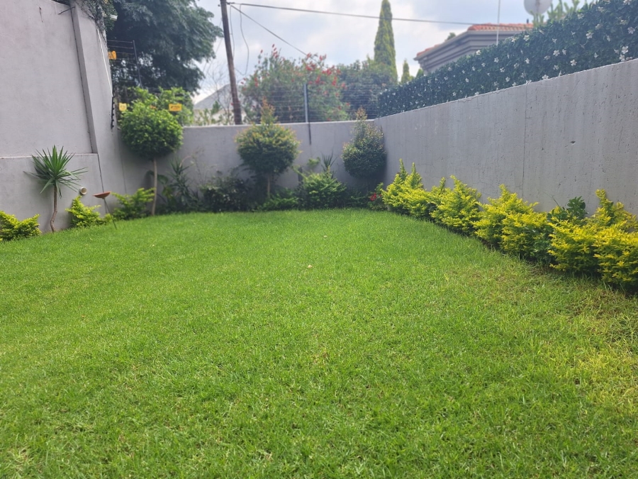 To Let 2 Bedroom Property for Rent in Morningside Gauteng