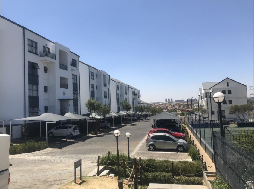 3 Bedroom Property for Sale in Greenstone Hill Gauteng