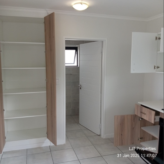 To Let 1 Bedroom Property for Rent in Witfield Gauteng