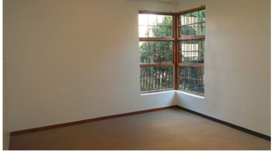 2 Bedroom Property for Sale in Paulshof Gauteng