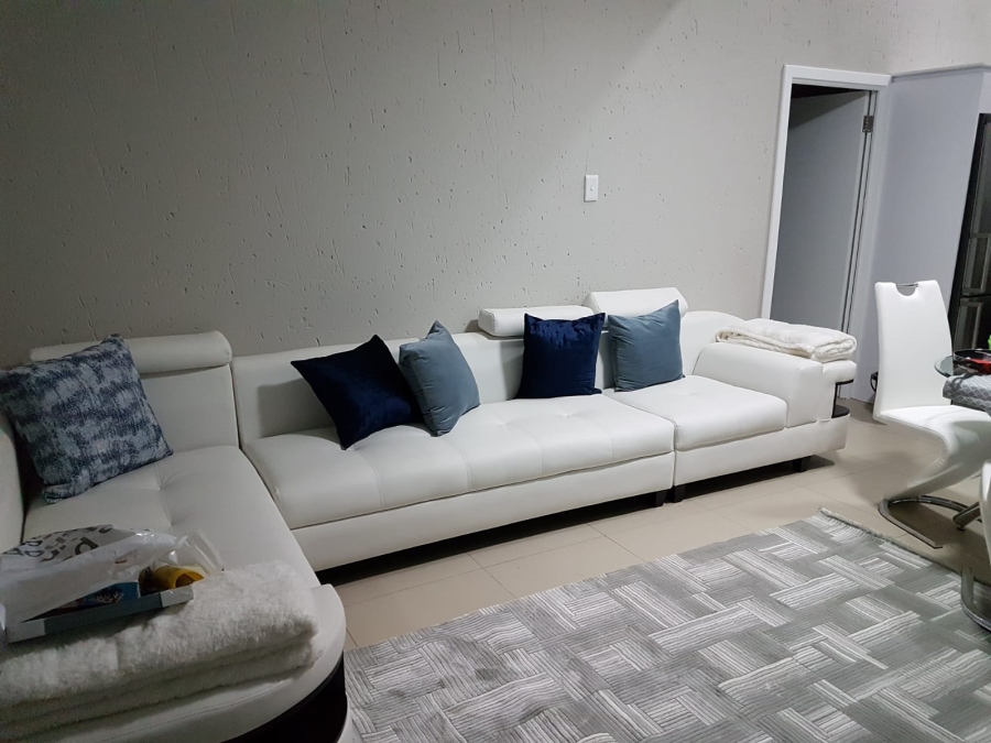 1 Bedroom Property for Sale in Paulshof Gauteng