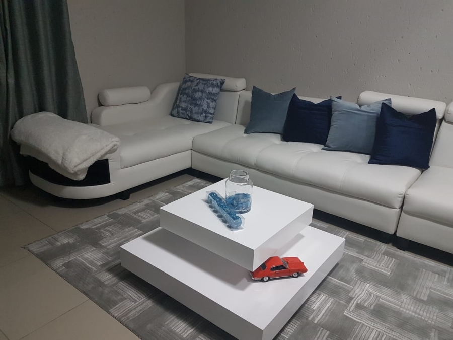 To Let 1 Bedroom Property for Rent in Paulshof Gauteng