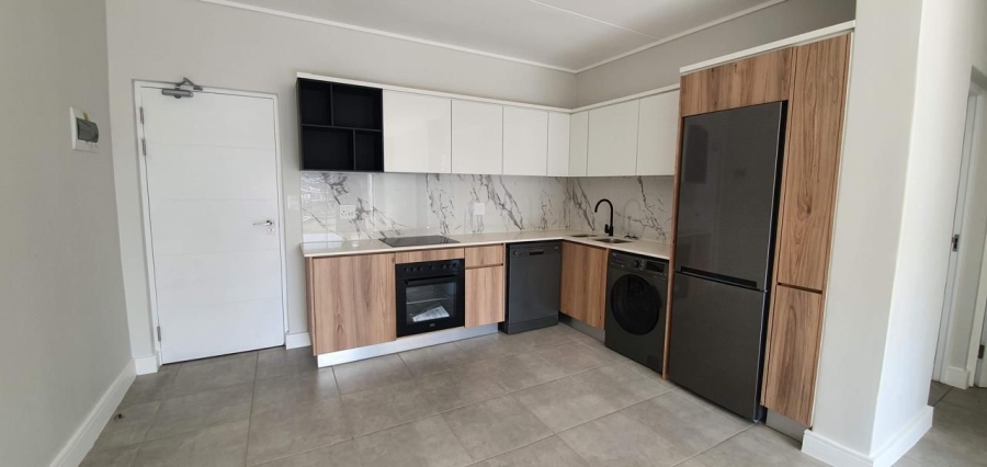 To Let 2 Bedroom Property for Rent in Waterfall Gauteng