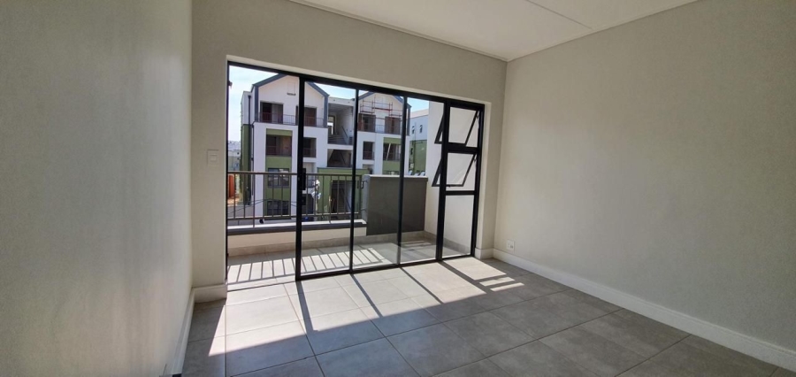 To Let 2 Bedroom Property for Rent in Waterfall Gauteng