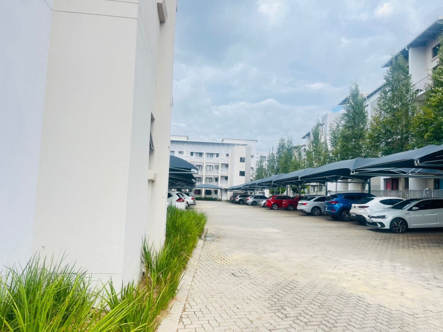 To Let 2 Bedroom Property for Rent in Broadacres Gauteng