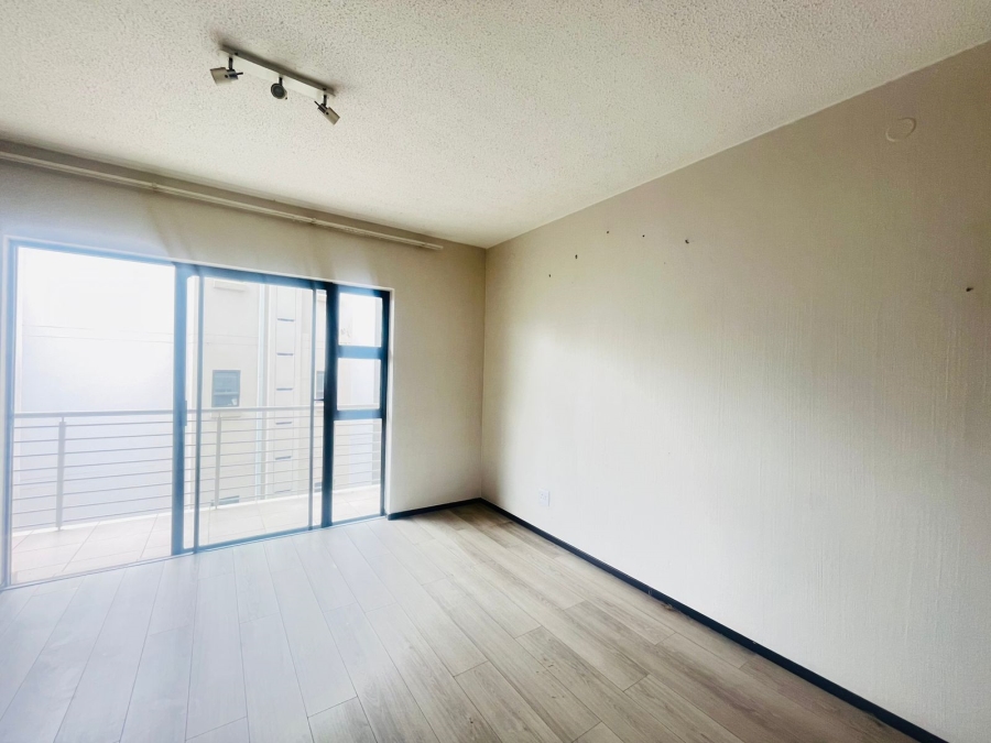 To Let 2 Bedroom Property for Rent in Broadacres Gauteng