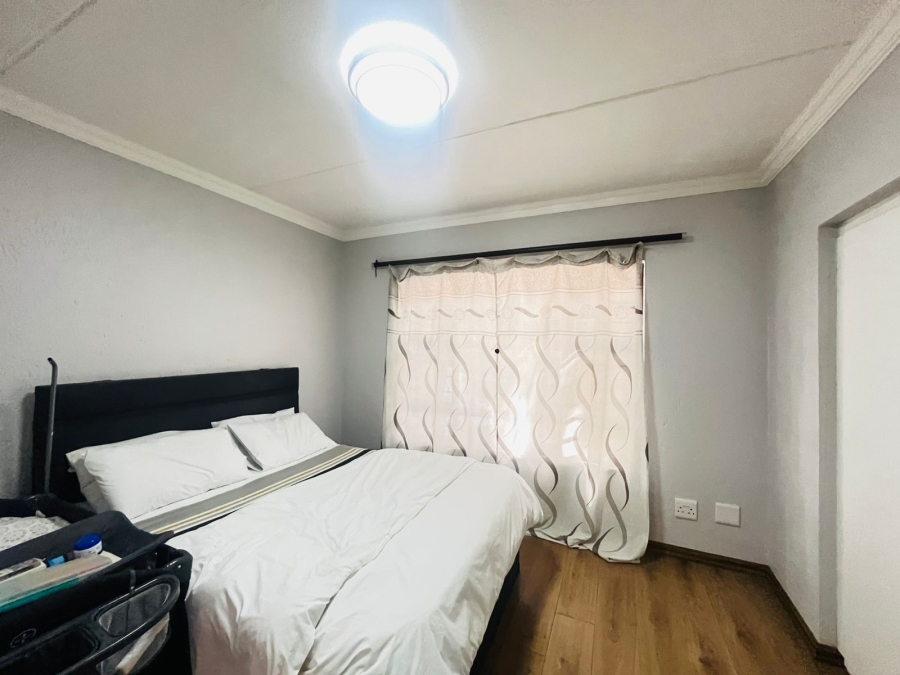 To Let 3 Bedroom Property for Rent in Pineslopes Gauteng