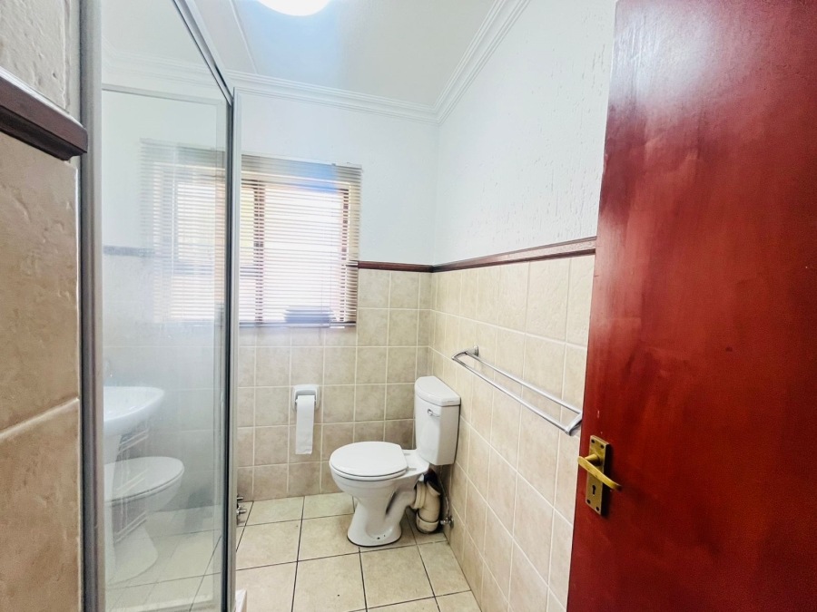To Let 3 Bedroom Property for Rent in Pineslopes Gauteng