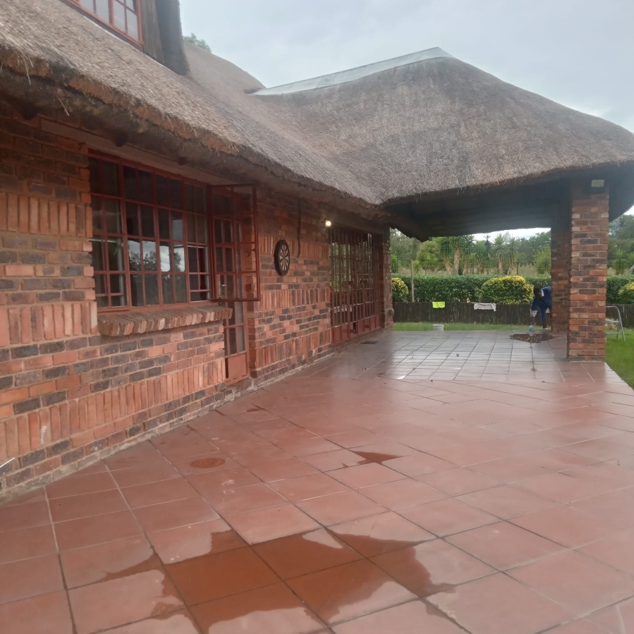 6 Bedroom Property for Sale in Timsrand A H Gauteng