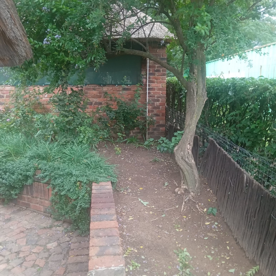 6 Bedroom Property for Sale in Timsrand A H Gauteng