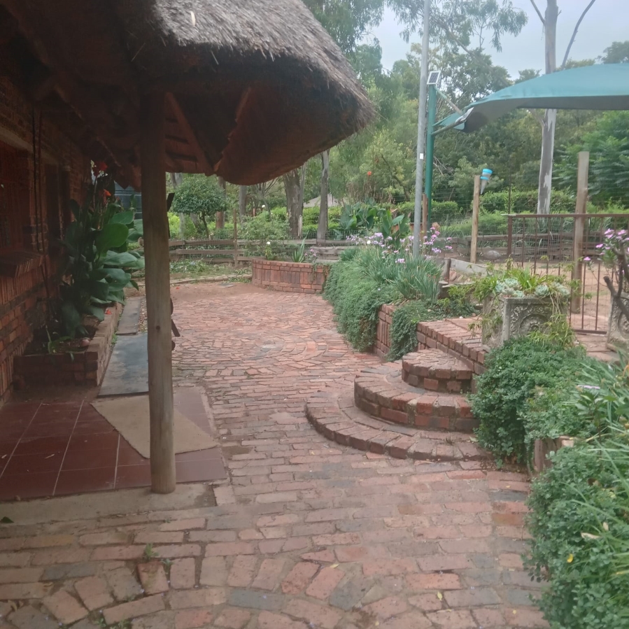 6 Bedroom Property for Sale in Timsrand A H Gauteng