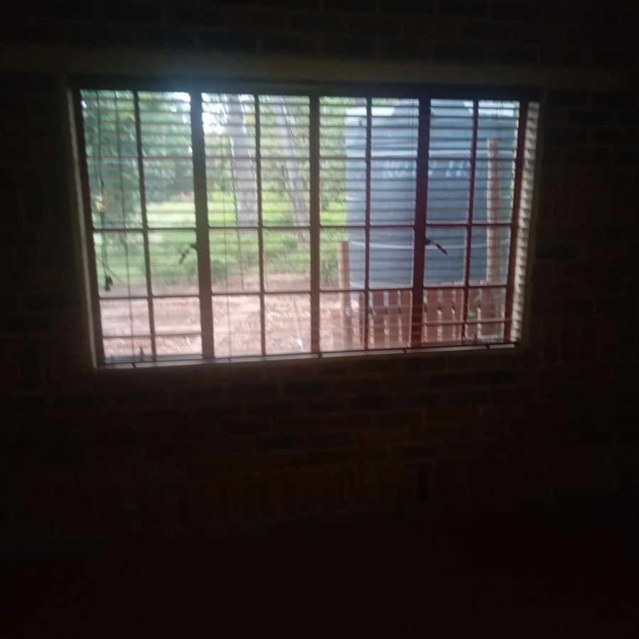 6 Bedroom Property for Sale in Timsrand A H Gauteng