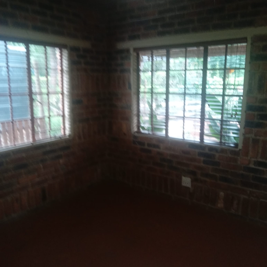 6 Bedroom Property for Sale in Timsrand A H Gauteng