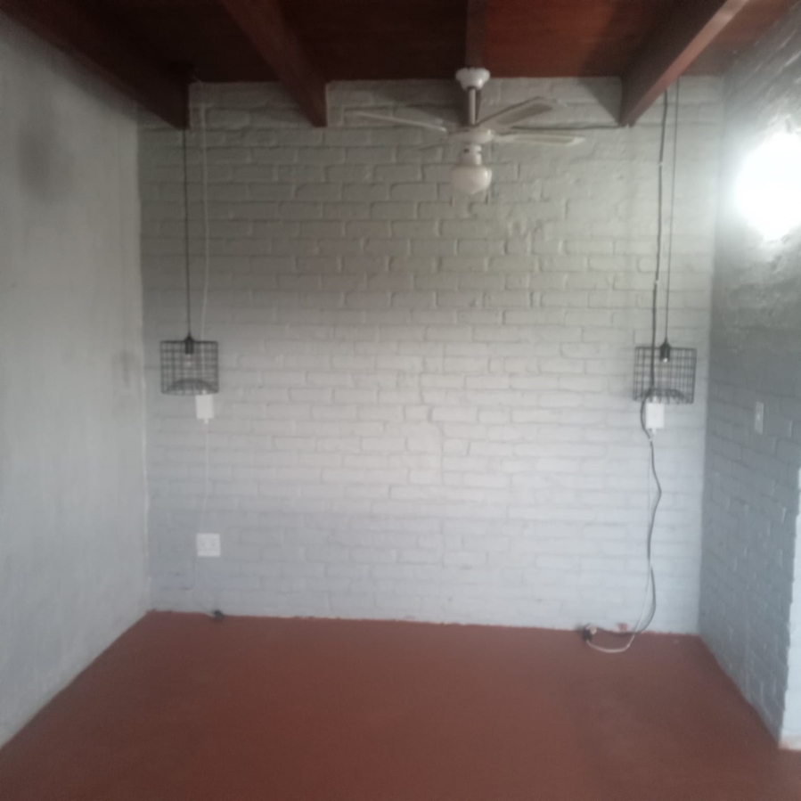 6 Bedroom Property for Sale in Timsrand A H Gauteng