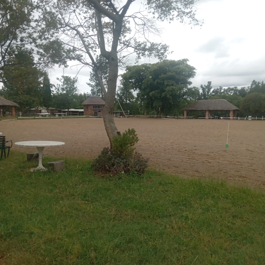 6 Bedroom Property for Sale in Timsrand A H Gauteng