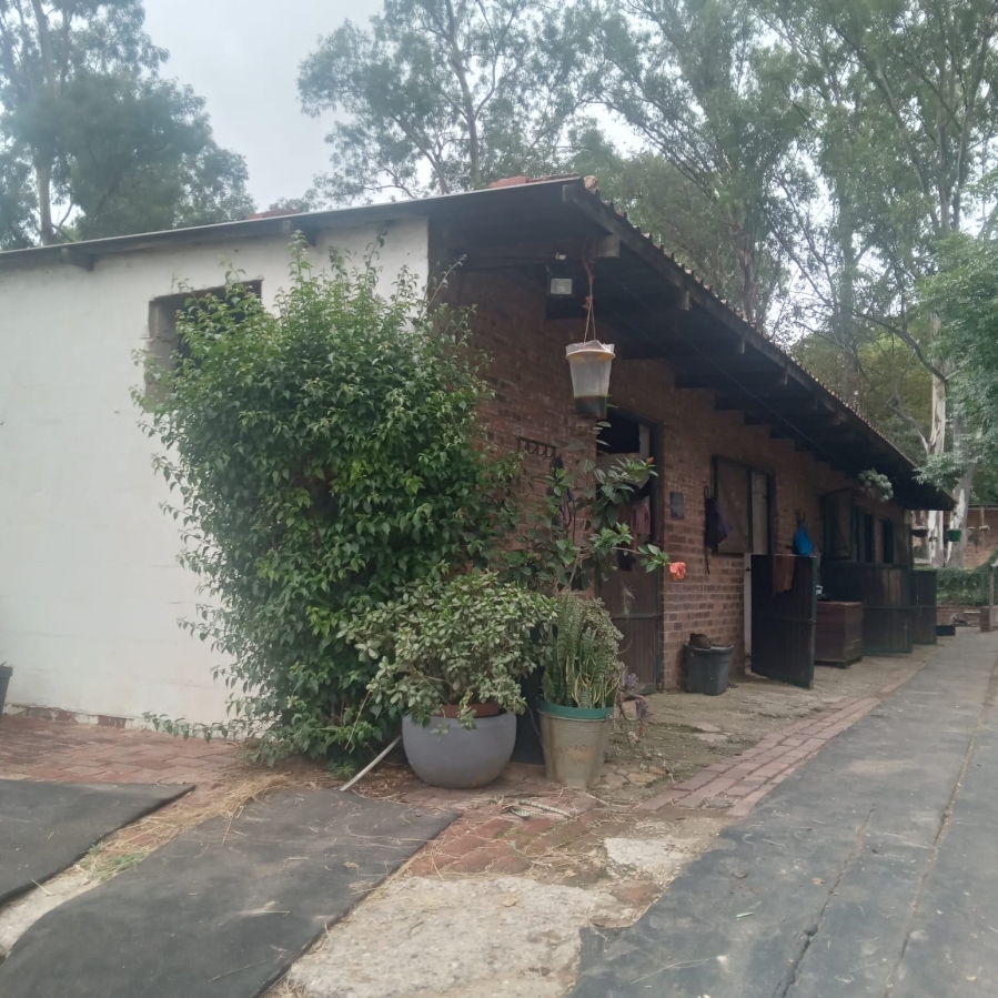 6 Bedroom Property for Sale in Timsrand A H Gauteng