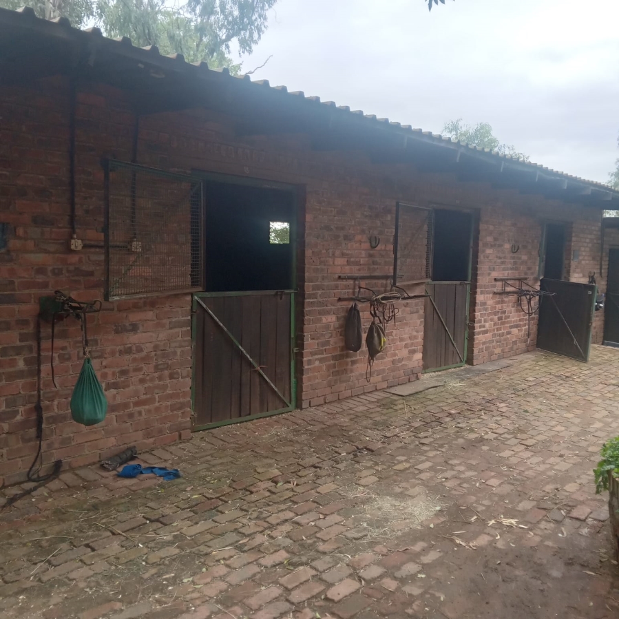 6 Bedroom Property for Sale in Timsrand A H Gauteng