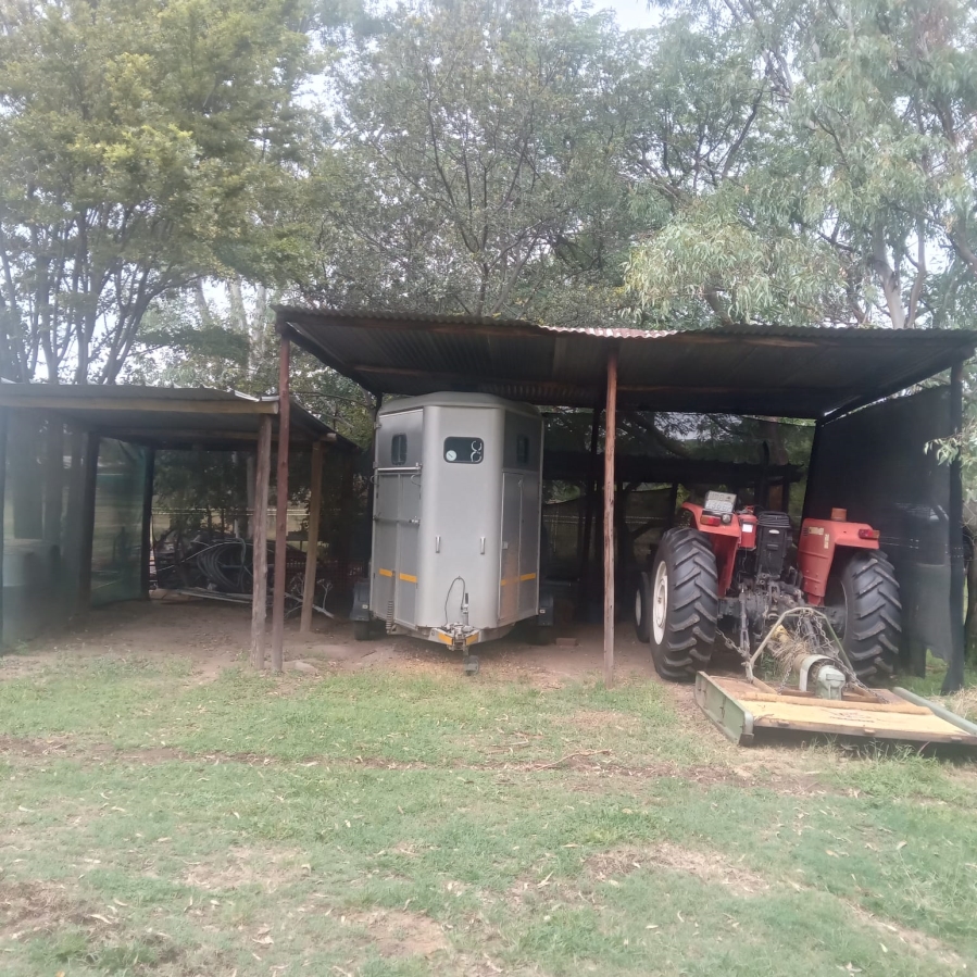 6 Bedroom Property for Sale in Timsrand A H Gauteng