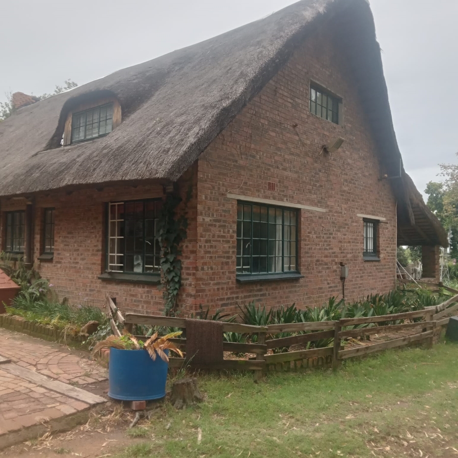6 Bedroom Property for Sale in Timsrand A H Gauteng