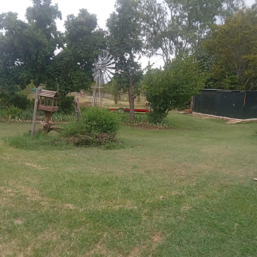 6 Bedroom Property for Sale in Timsrand A H Gauteng