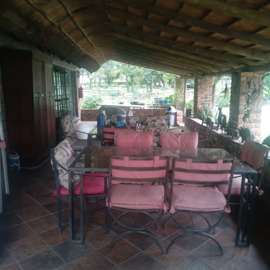 6 Bedroom Property for Sale in Timsrand A H Gauteng