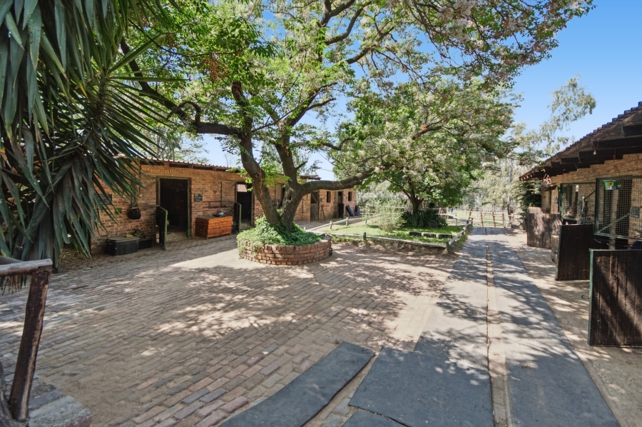 7 Bedroom Property for Sale in Timsrand A H Gauteng