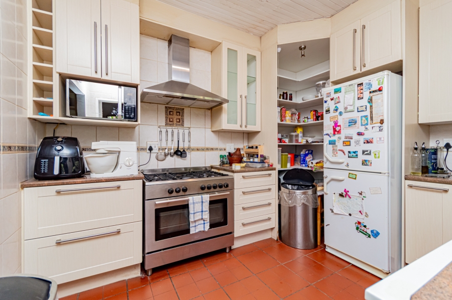 7 Bedroom Property for Sale in Timsrand A H Gauteng