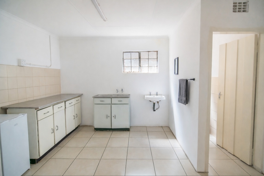 To Let commercial Property for Rent in Alrode Gauteng