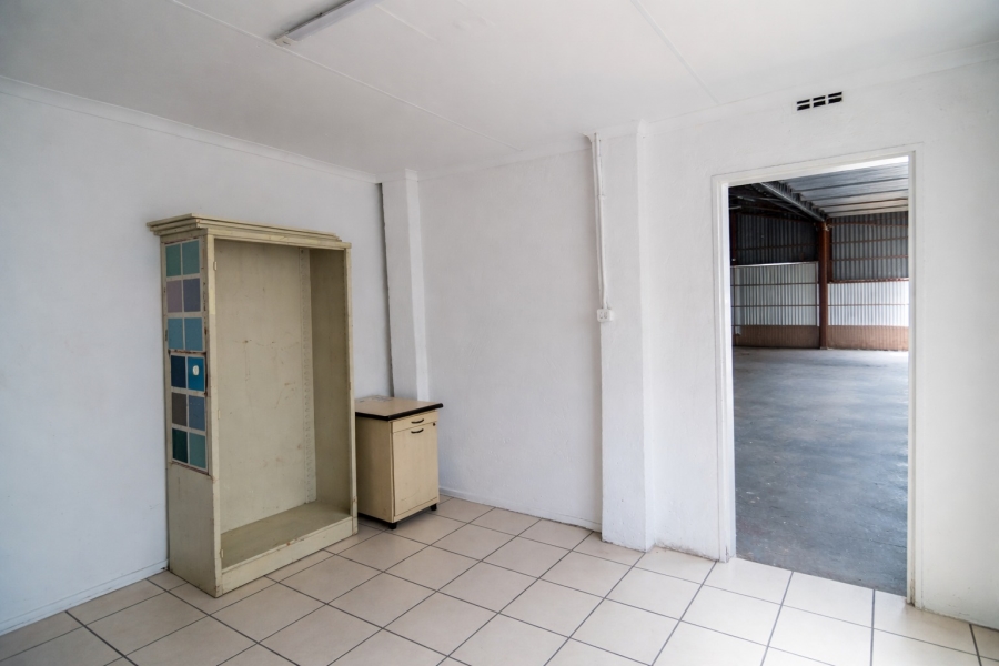 To Let commercial Property for Rent in Alrode Gauteng
