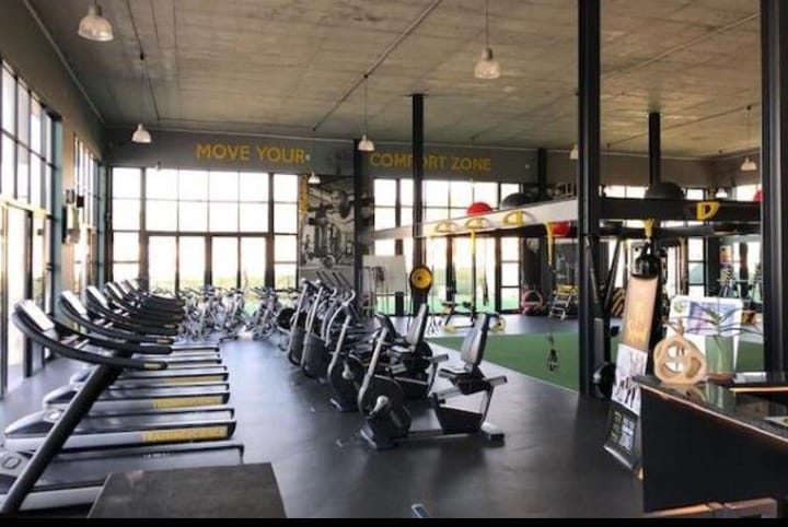 To Let 2 Bedroom Property for Rent in Waterfall Gauteng