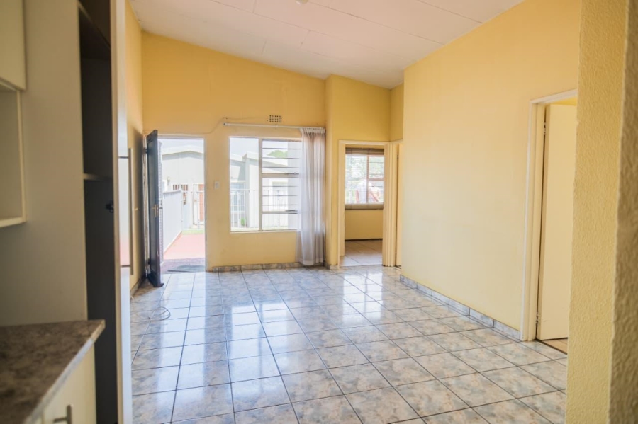 3 Bedroom Property for Sale in Ridgeway Gauteng