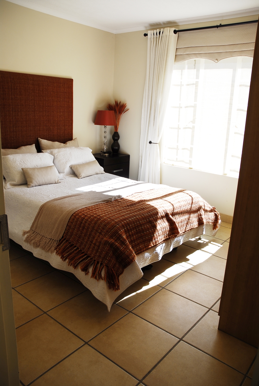 To Let 2 Bedroom Property for Rent in Meredale Gauteng