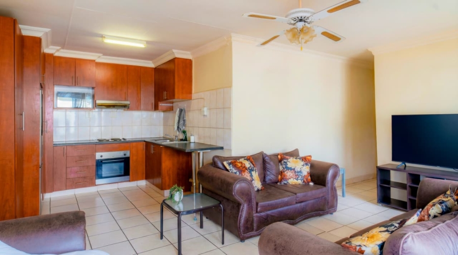 To Let 3 Bedroom Property for Rent in Lambton Gauteng