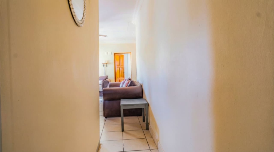 To Let 3 Bedroom Property for Rent in Lambton Gauteng