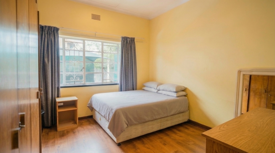 3 Bedroom Property for Sale in Linmeyer Gauteng