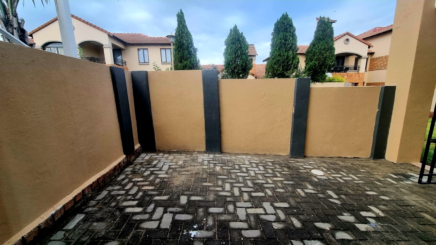 3 Bedroom Property for Sale in Halfway Gardens Gauteng