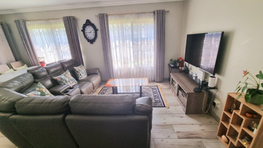 3 Bedroom Property for Sale in Carlswald Gauteng