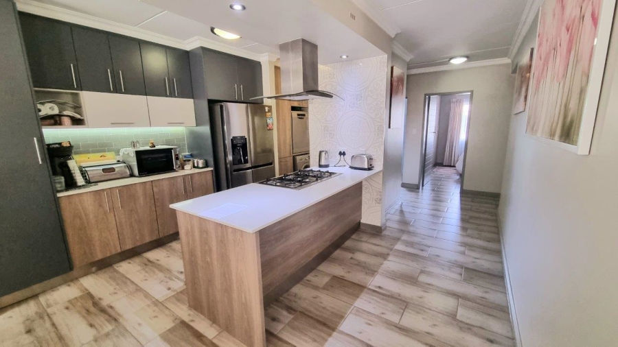 3 Bedroom Property for Sale in Carlswald Gauteng