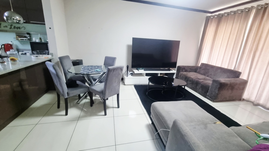 2 Bedroom Property for Sale in Carlswald Gauteng