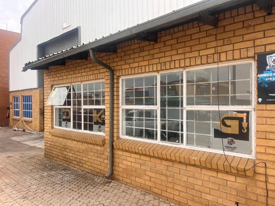 To Let commercial Property for Rent in Jet Park Gauteng