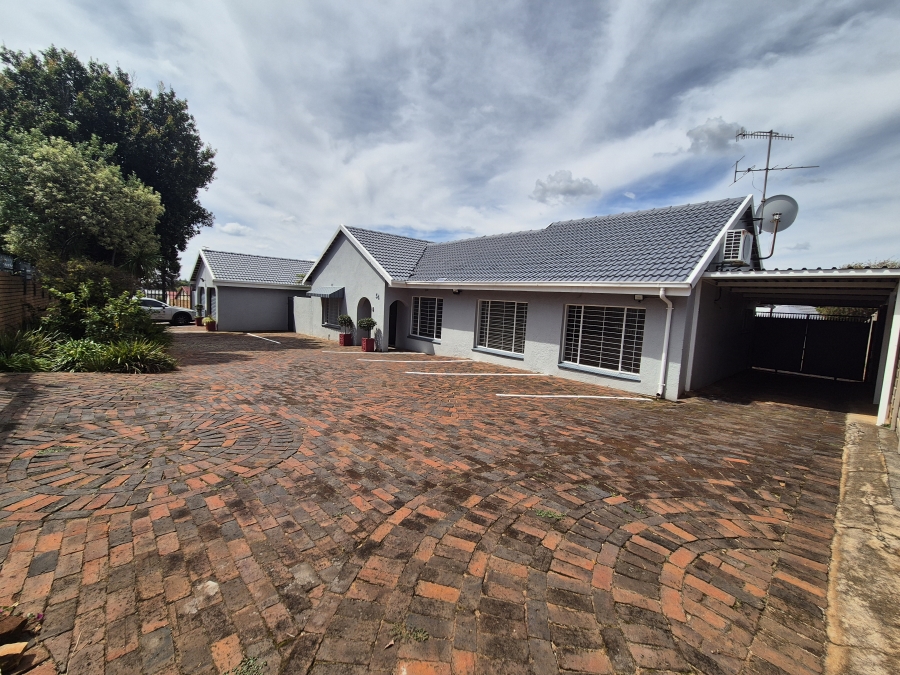 To Let commercial Property for Rent in Noordheuwel Gauteng