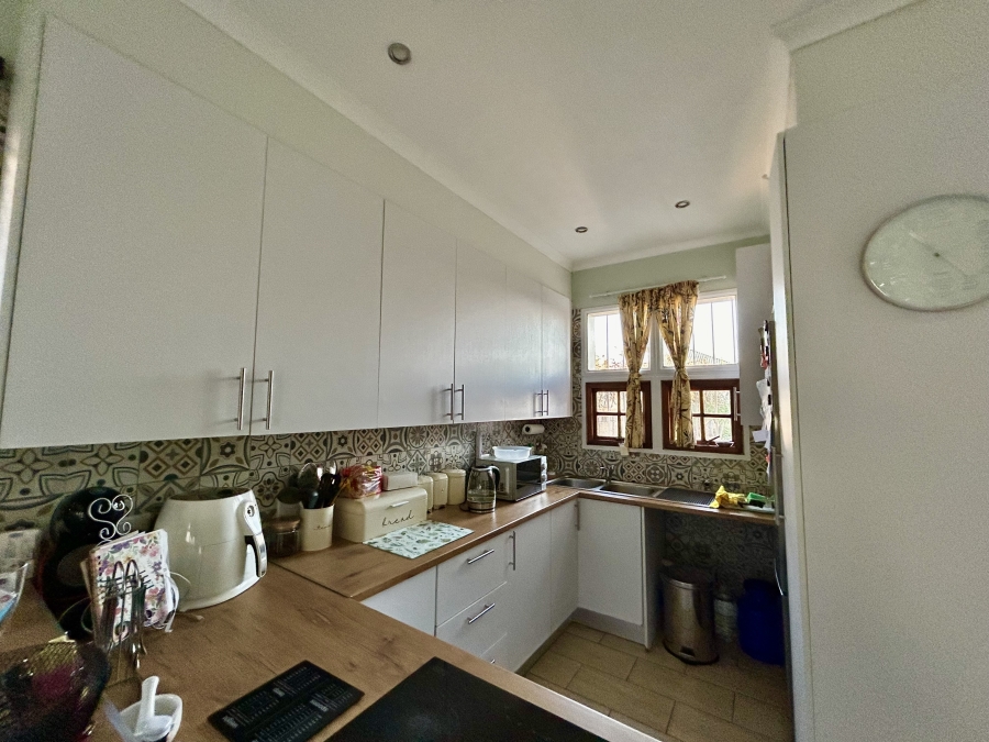 To Let 1 Bedroom Property for Rent in Vorna Valley Gauteng