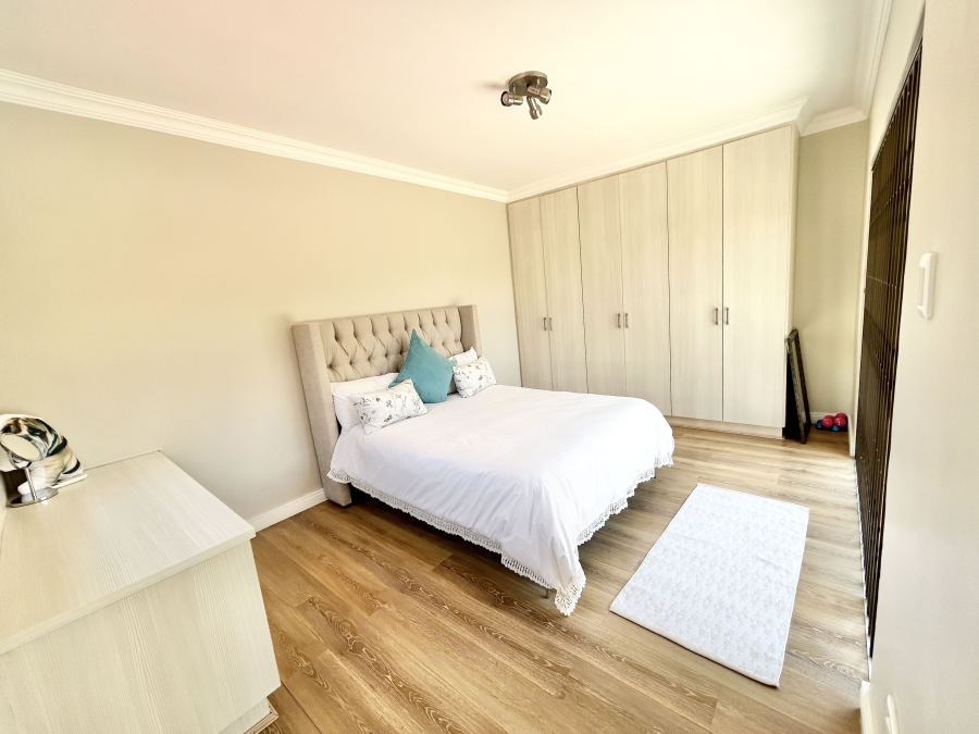 4 Bedroom Property for Sale in Halfway Gardens Gauteng