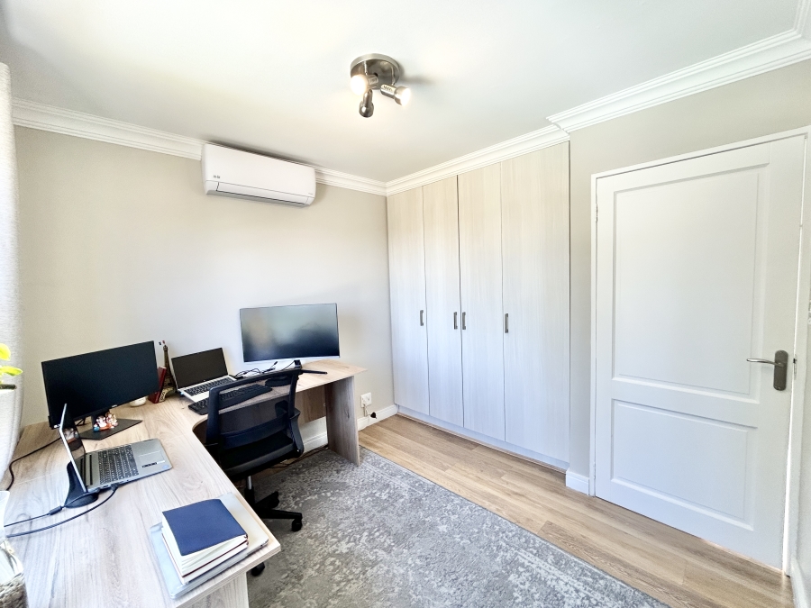 4 Bedroom Property for Sale in Halfway Gardens Gauteng