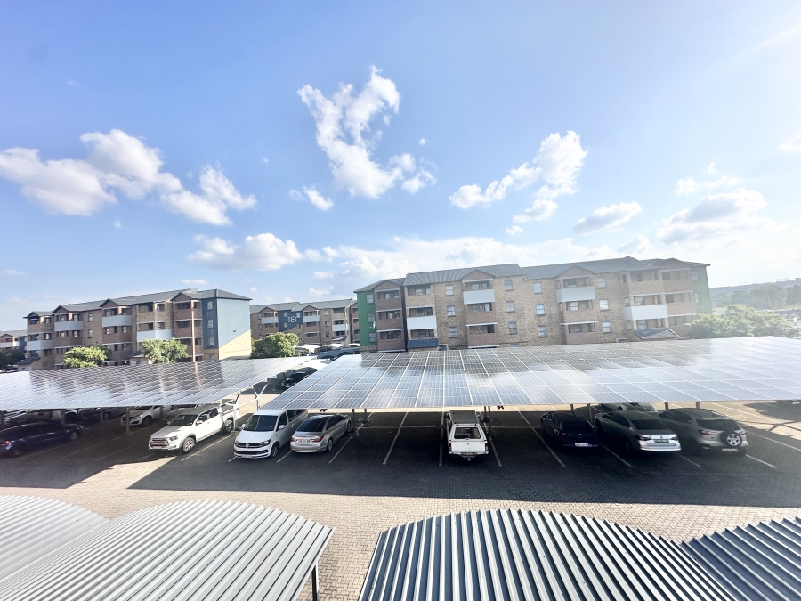 2 Bedroom Property for Sale in Heuweloord Gauteng