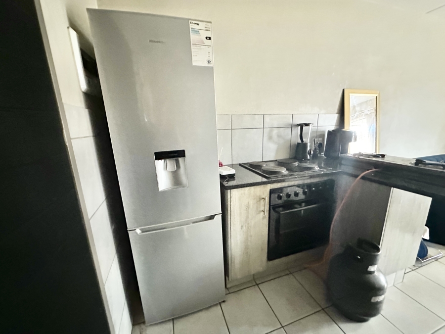 2 Bedroom Property for Sale in Heuweloord Gauteng