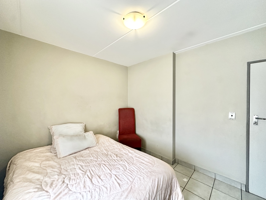 2 Bedroom Property for Sale in Heuweloord Gauteng