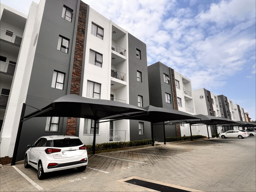 2 Bedroom Property for Sale in Erand Gardens Gauteng